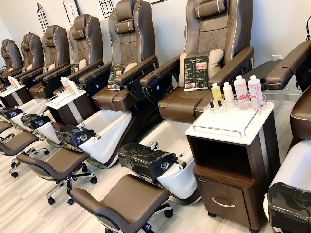 Happy Canyon Nails & Spa — Nail salon in Castle Rock